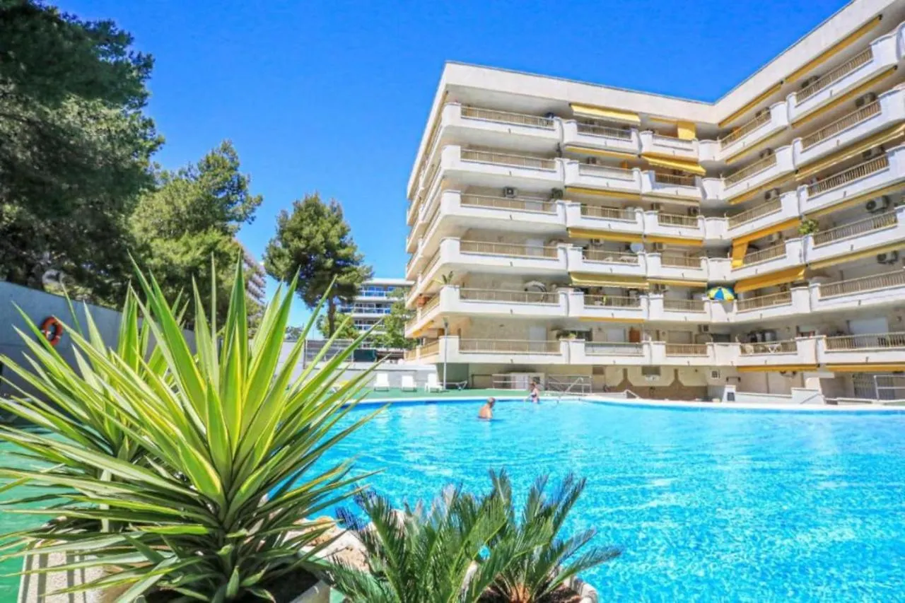 Salou Luxury Stay Beach Pool Parking Ac 0*,  Spain